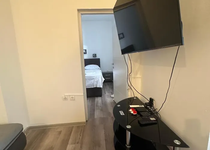 Apartman Ground Floor With Parking Erny *